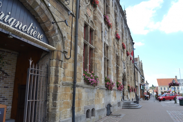 Mairie ( 1558 ) - Hondschoote