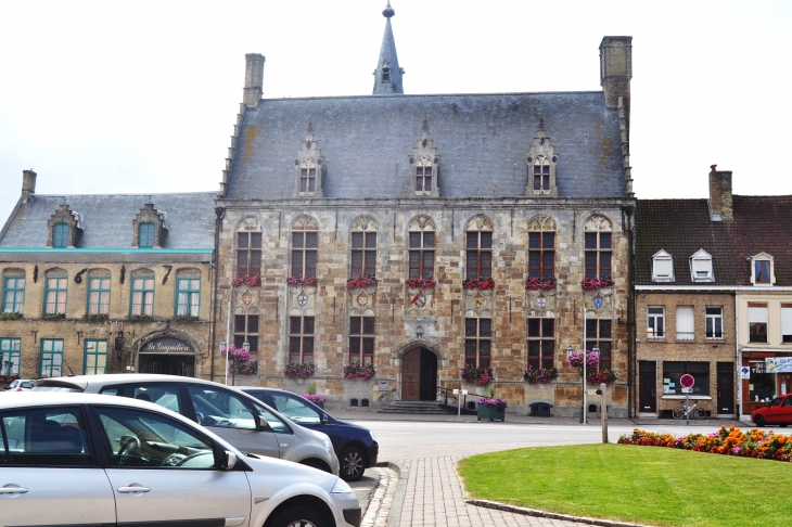 Mairie ( 1558 ) - Hondschoote