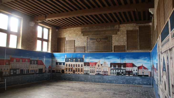 Mairie ( 1558 ) Hall d'entrée - Hondschoote