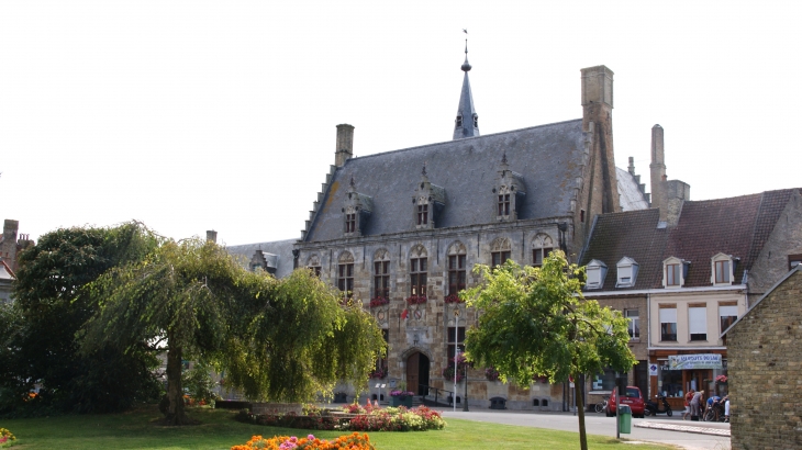 Mairie ( 1558 ) - Hondschoote