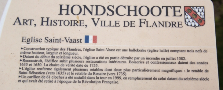 *église Saint-Vaast 16 Em Siècle ( sa tour culmine a 82 métres ) - Hondschoote