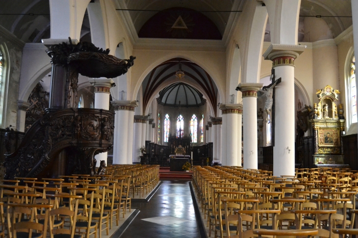 *église Saint-Vaast 16 Em Siècle  - Hondschoote