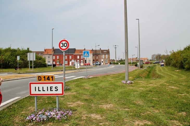 Le Village - Illies