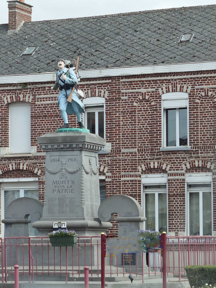 Le monument aux morts - Iwuy