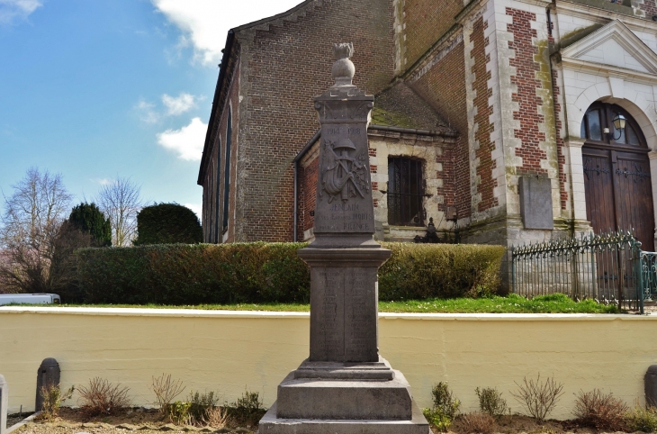 Monument aux Morts - Jenlain