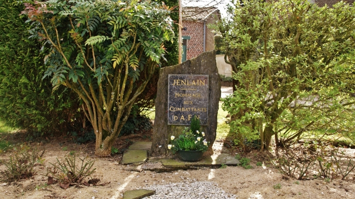 Monument aux Morts - Jenlain