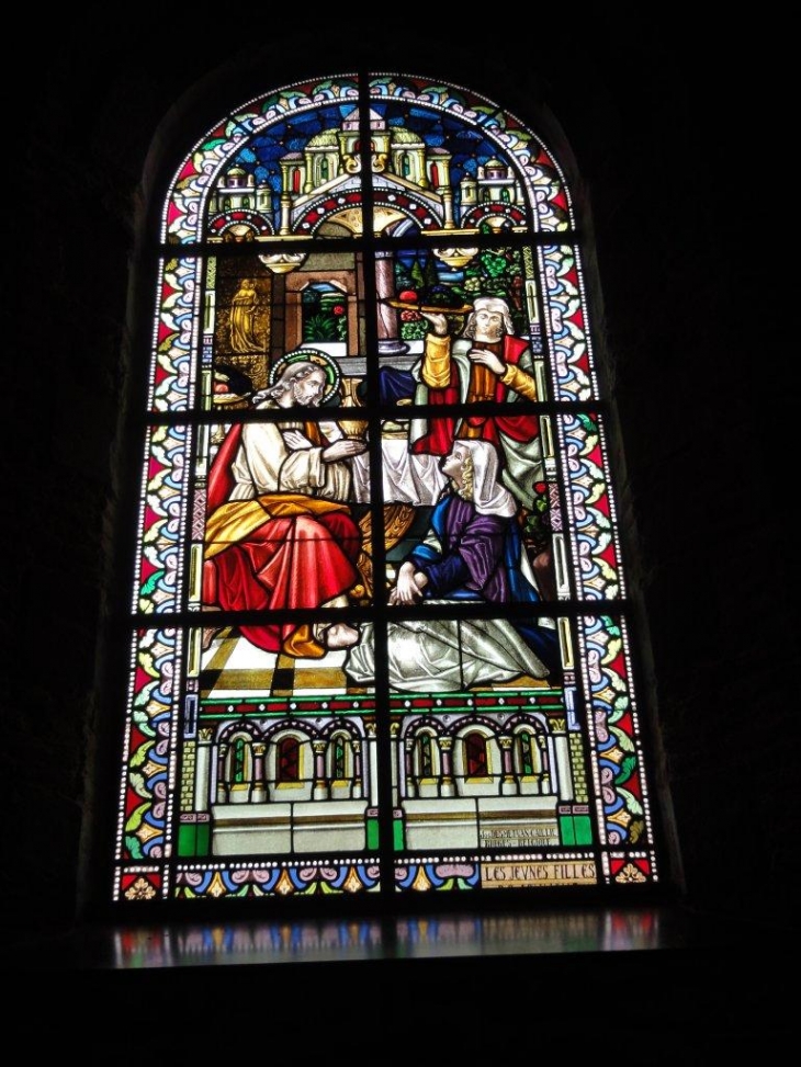 Jeumont (59460) vitrail église Saint Martin: Marthe et Marie.