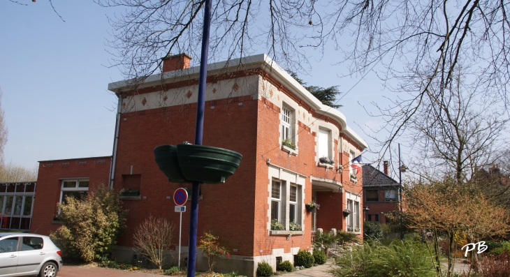  - La Chapelle-d'Armentières