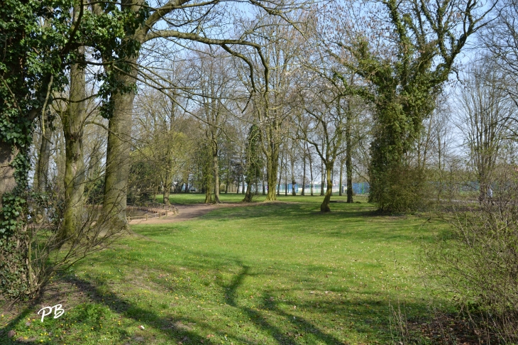  - La Chapelle-d'Armentières