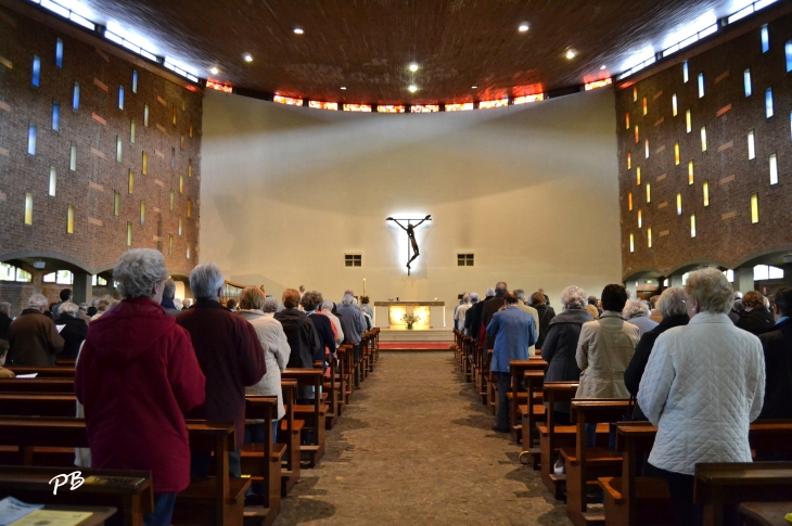 Nef de l'église Notre-Dame de Fatima - Lambersart