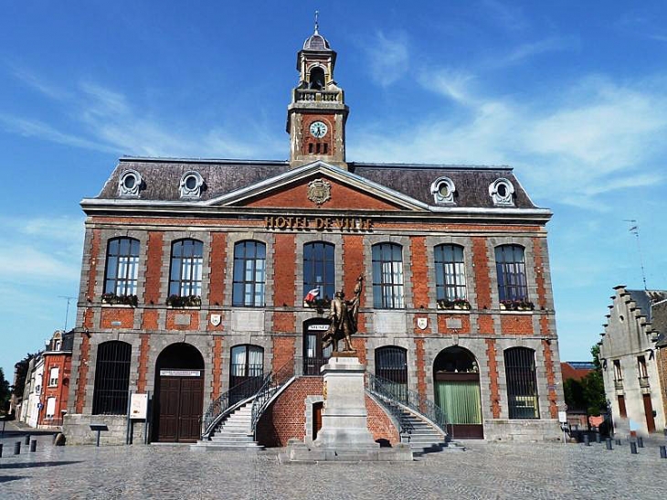 L'hôtel de ville - Landrecies