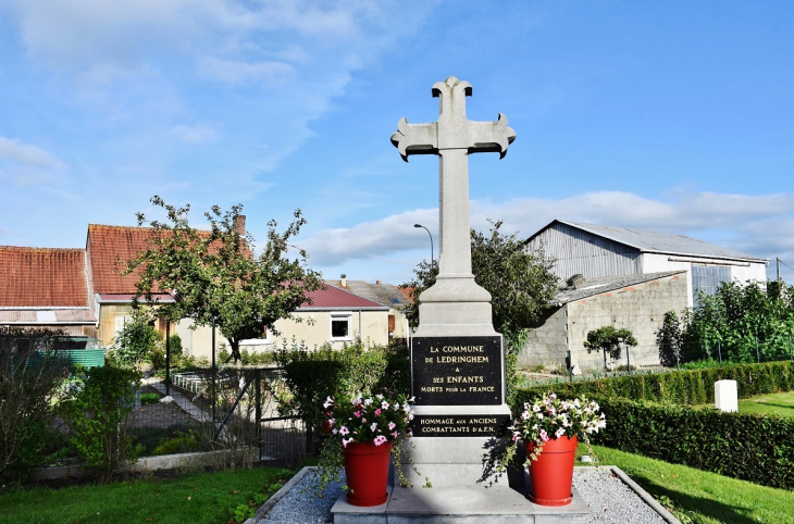 Monument-aux-Morts - Ledringhem