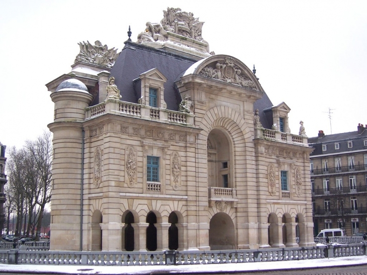 PORTE DE PARIS - Lille