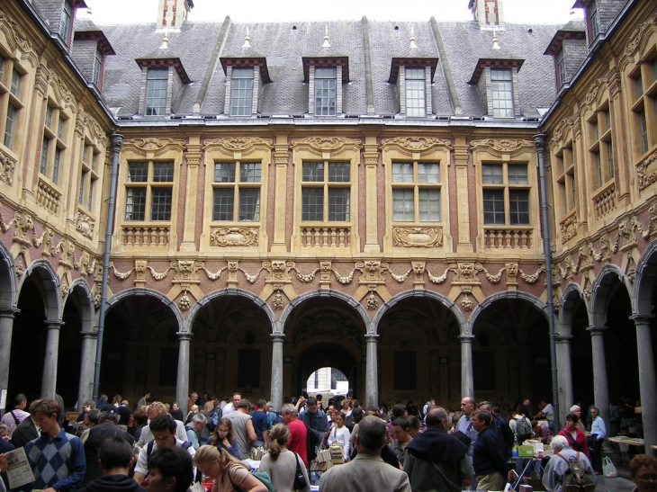 LA VIEILLE BOURSE - Lille