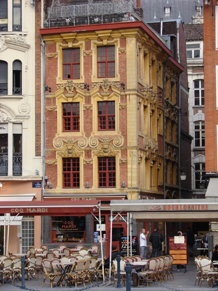 Les Immeubles Place du Gal De Gaulle - Lille