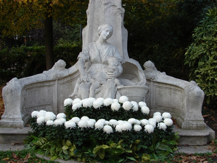 La Statue du P'tit Quinquin - Lille