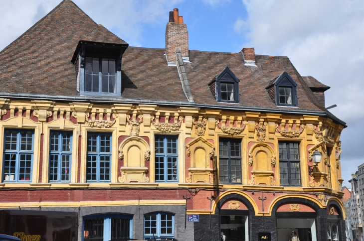 Façade grand place - Lille