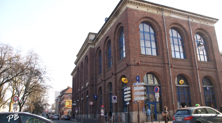 La Poste Locaux des Anciennes Halles aux Grains - Lille