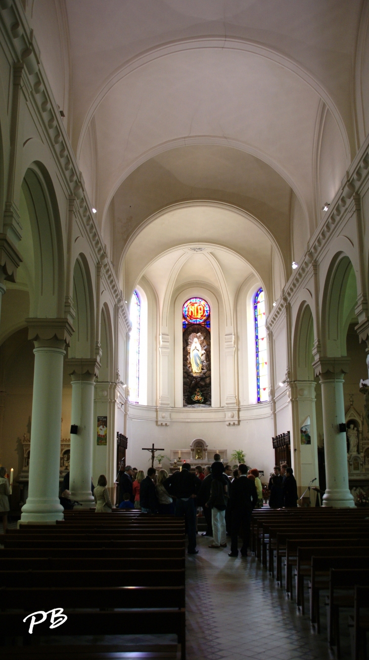 Nef de l'église Notre-Dame de Lourdes - Lille