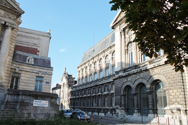 Université Lille III rue Angelier