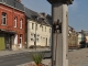 La fontaine, place de l'église