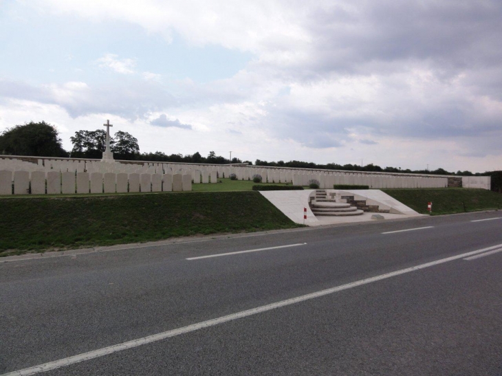 Montay (59360) Montay-Neuvilly Road Cemetery (1918) , de la Commonwealth War Graves Commission