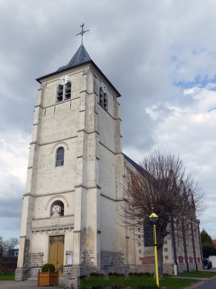 L'église - Naves