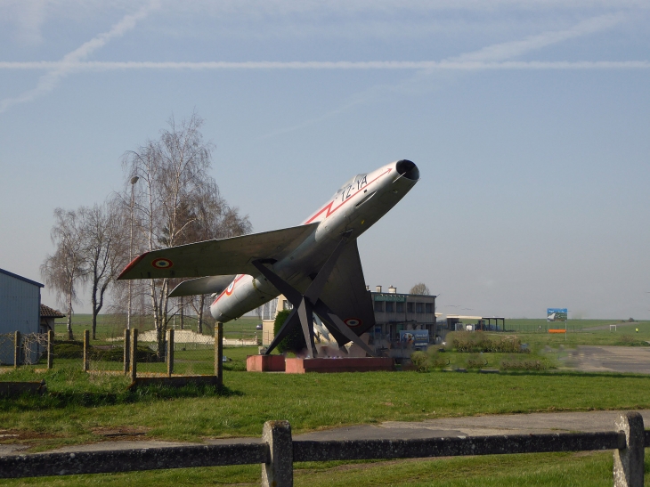 L'aérodrome de Cambrai - Niergnies