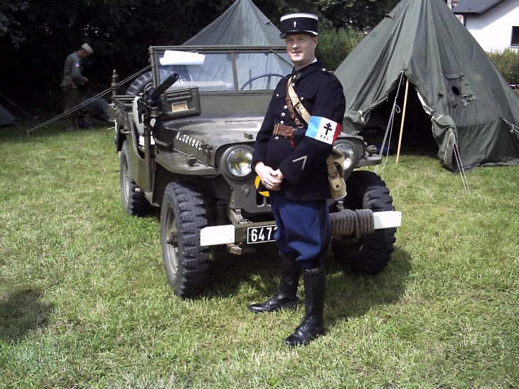 Expos de voiture ancienne a niergnies