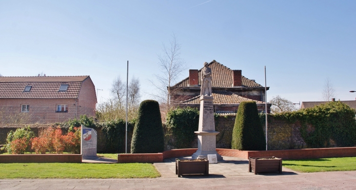 Monument aux Morts - Nivelle