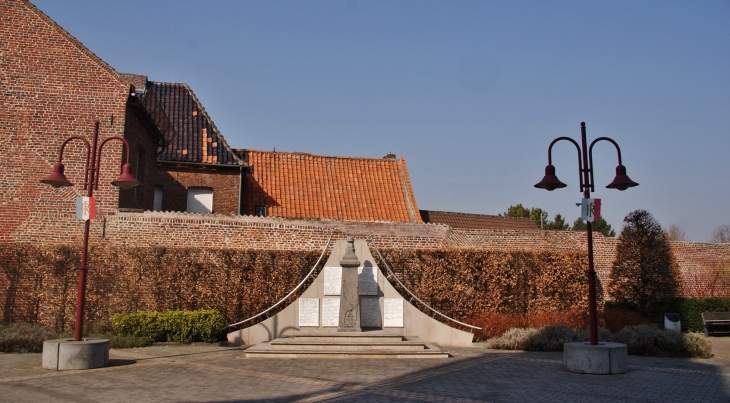 Monument aux Morts - Pecquencourt