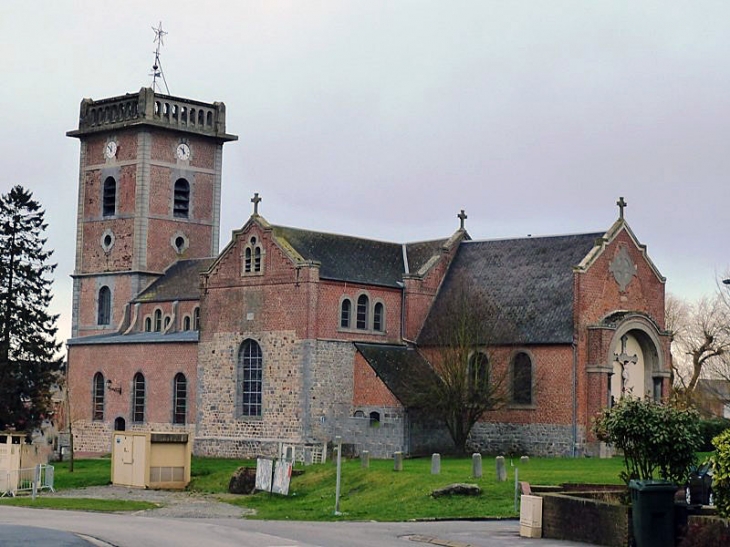 L'église au clocher inachevé - Prisches