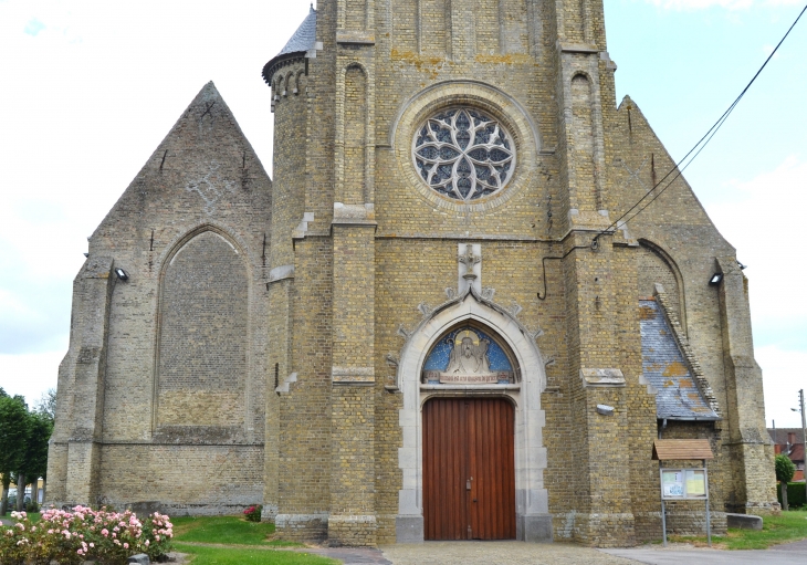  <église Saint-Omer son Clocher culmine a 66 métres - Rexpoëde