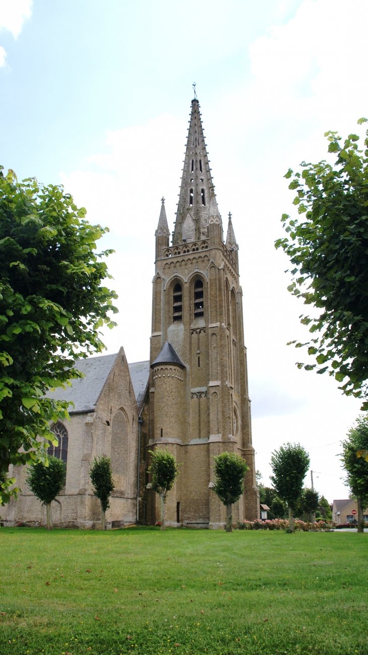  <église Saint-Omer son Clocher culmine a 66 métres - Rexpoëde