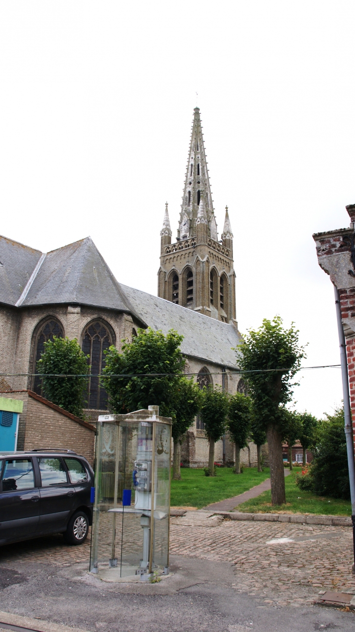  <église Saint-Omer son Clocher culmine a 66 métres - Rexpoëde