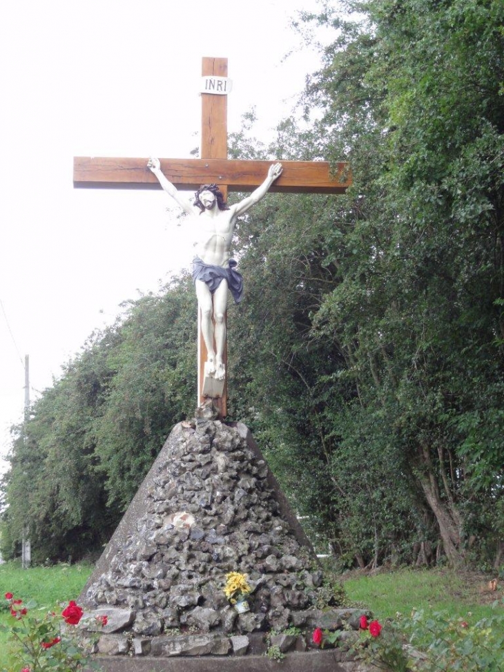 Robersart (59550) calvaire au lieu-dit Le Calvaire