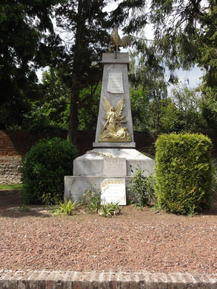 Romeries (59730) monument aux morts