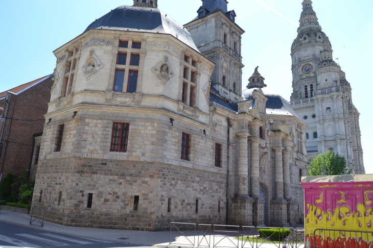 Hotel-de-Ville - Saint-Amand-les-Eaux