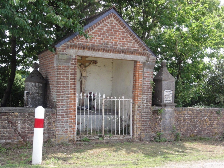 Saint-Aubin (58440) calvaire + 2  chapelles, Le pont des Loups