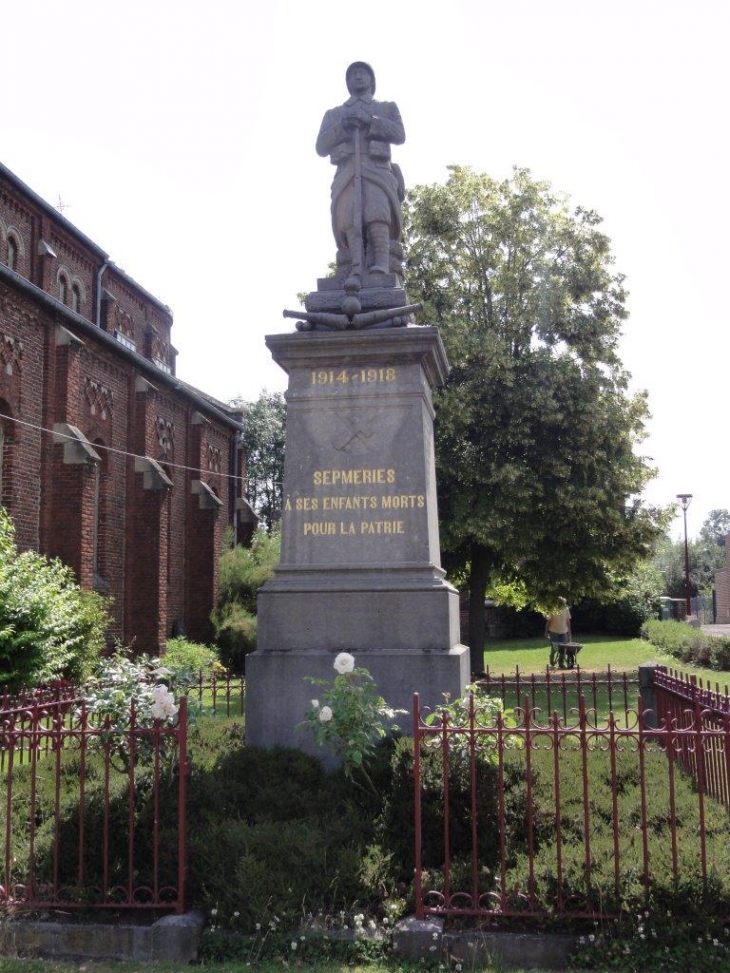 Sepmeries (59269) monument aux morts