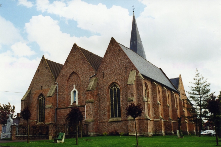 Église Saint Pierre, hallekerque du XIVe et XVIIe siècles. - Steenbecque