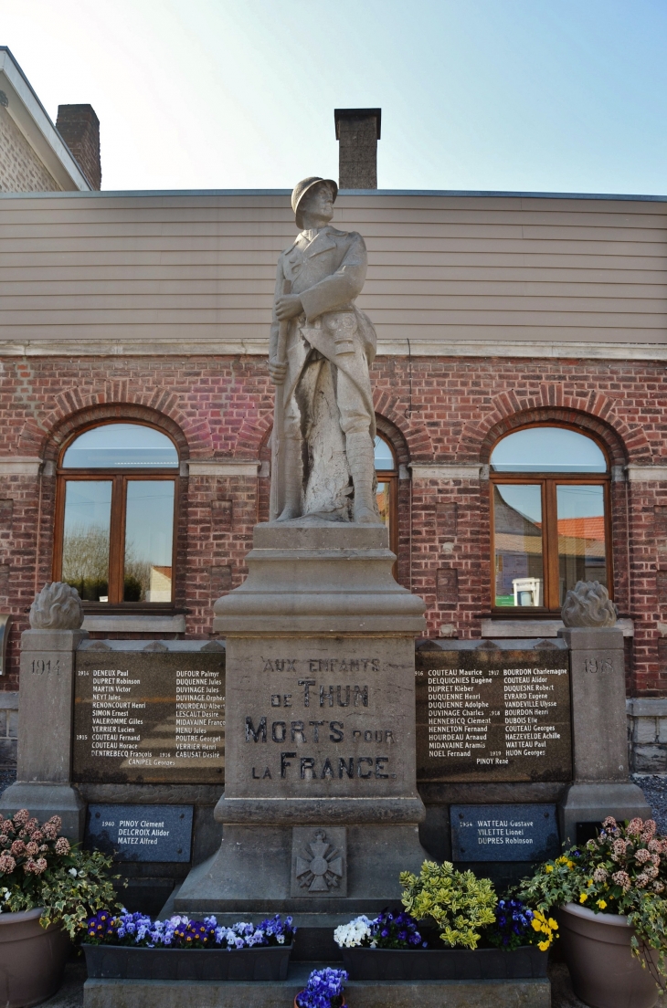 Monument aux Morts - Thun-Saint-Amand