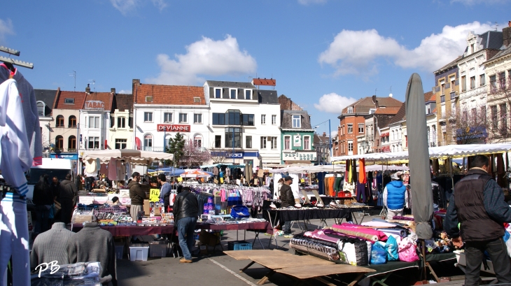 Centre Ville jour de Marché - Tourcoing