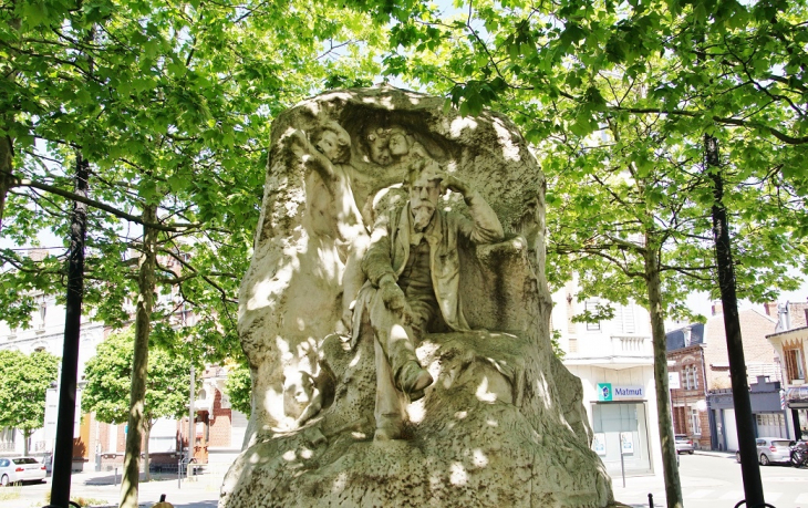 Sculpture - Valenciennes