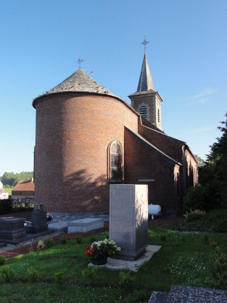 Vieux-Mesnil (59138) église, chevet