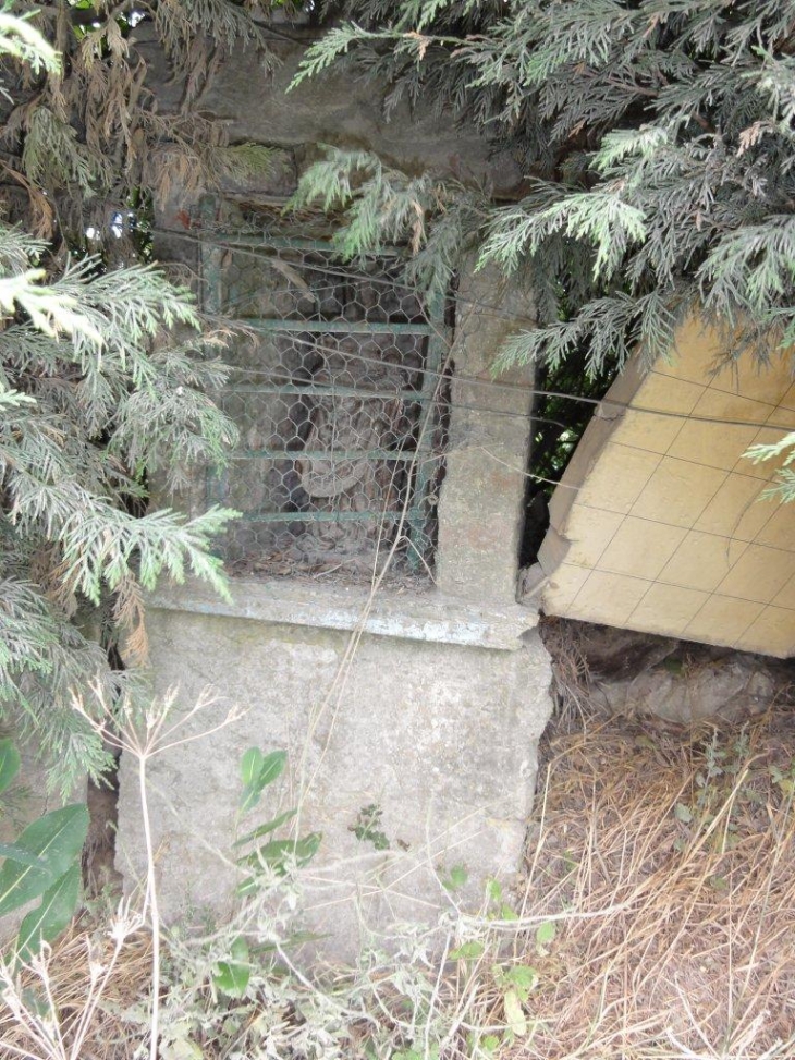 Wallers-Trélon(Nord, Fr) une petite chapelle de la Vierge