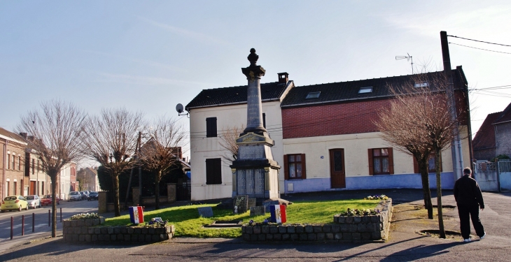 Monument aux Morts - Wallers