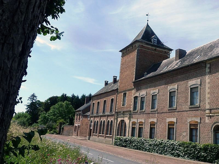 Monastère du Sacré Coeur (ancien château du baron de l'Epine) - Wargnies-le-Petit