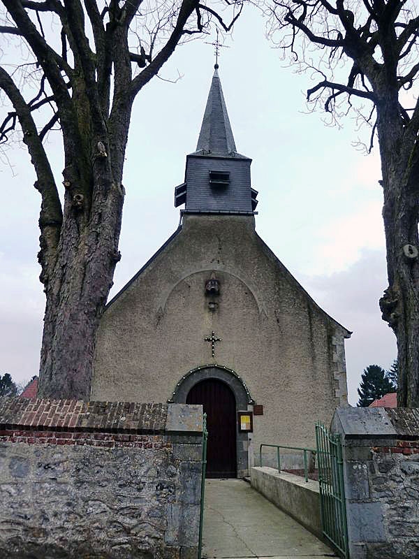 L'entrée de l'église - Wattignies-la-Victoire