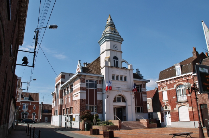 L'Hotel de Ville - Wavrin